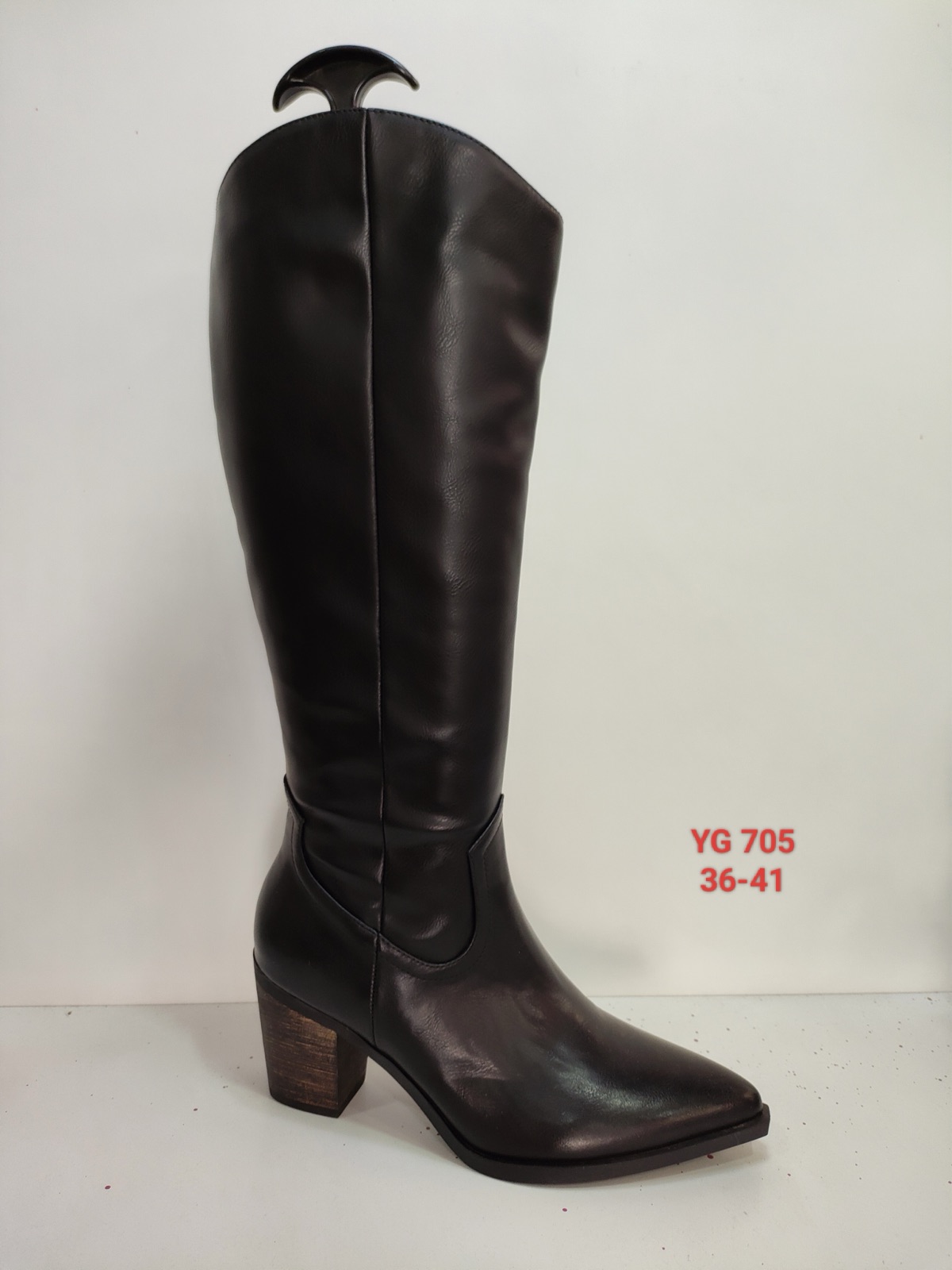 Bota alta estilo cowboy de punta afilada