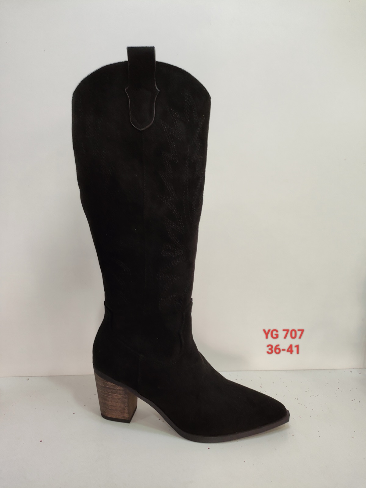 Bota alta estilo cowboy en ante